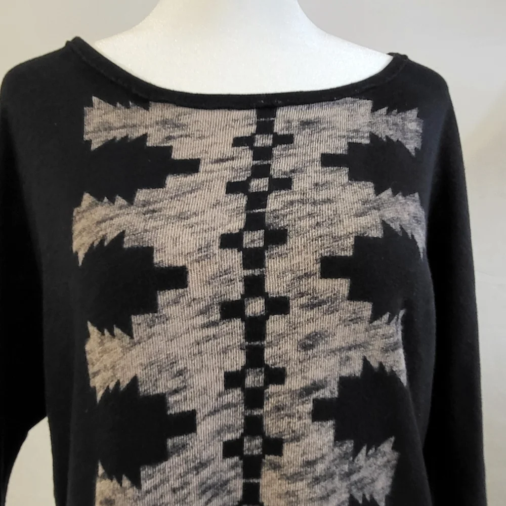 Women's Pull&Bear sweater small pre-owned used great blue patterned aztec